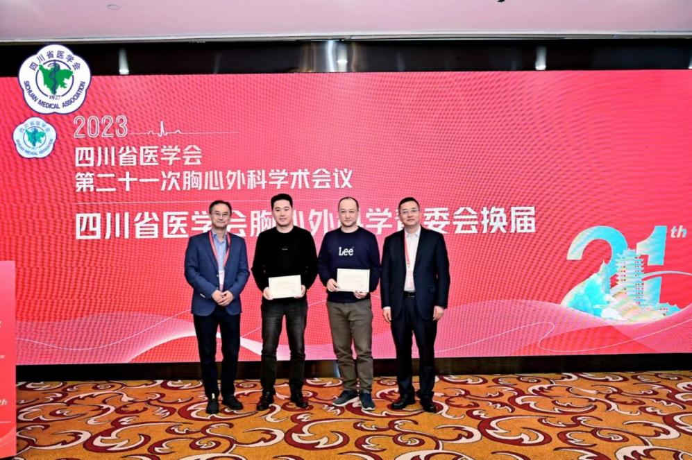 1726018572964089381.jpg 111.jpg